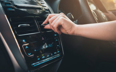 Pourquoi la climatisation de ma voiture fait-elle du bruit ?