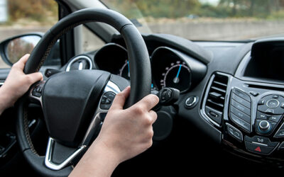Pourquoi mon volant est-il difficile à tourner ?